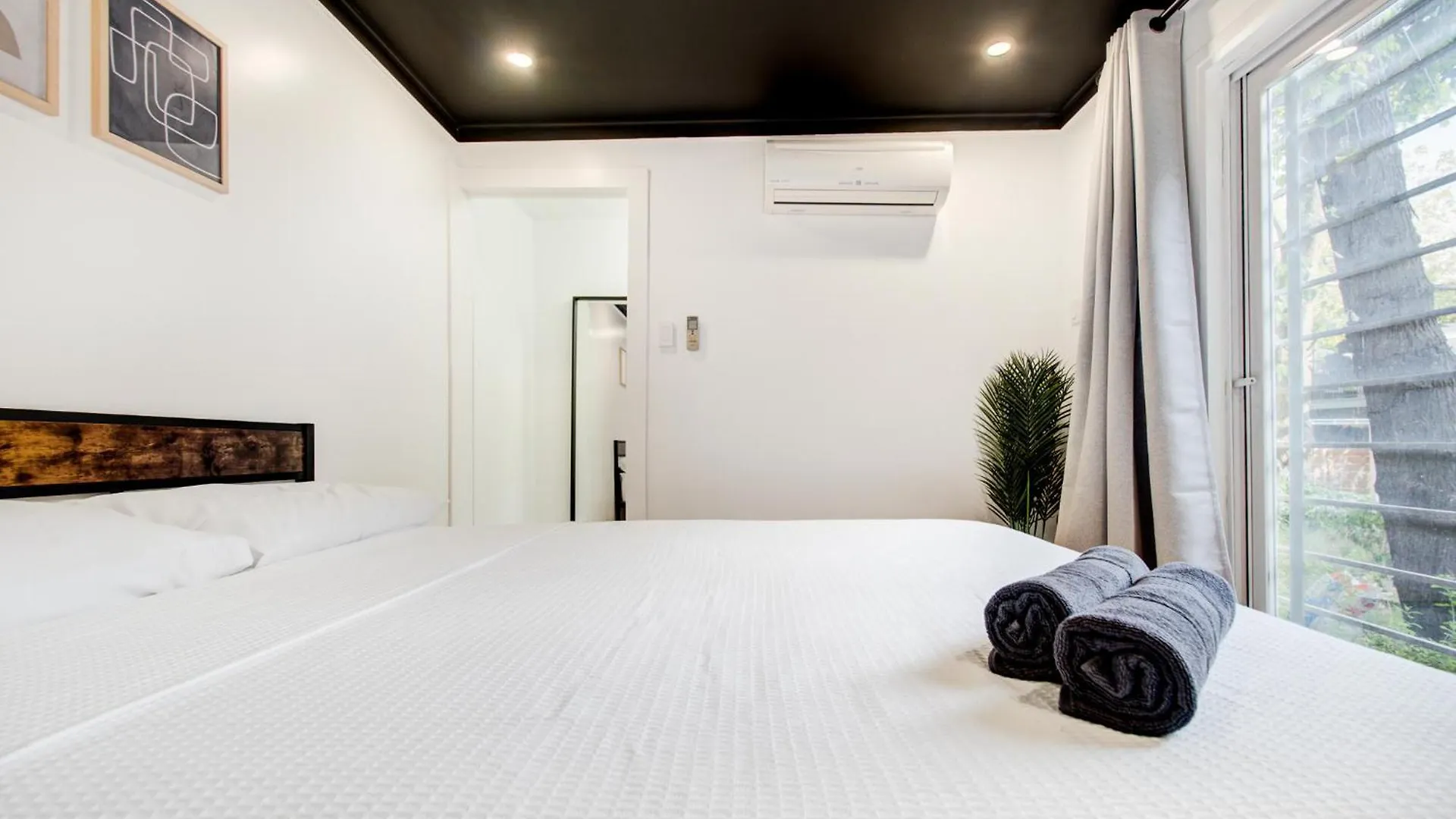 Apartment Stylish-24 1-Bedroom In Homa Montreal